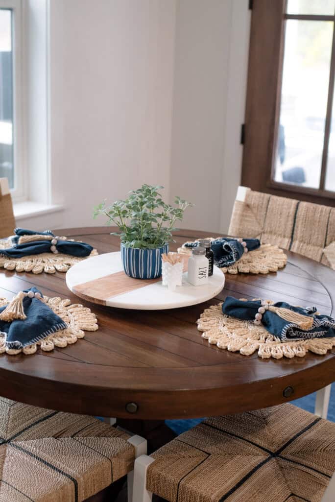 breakfast nook