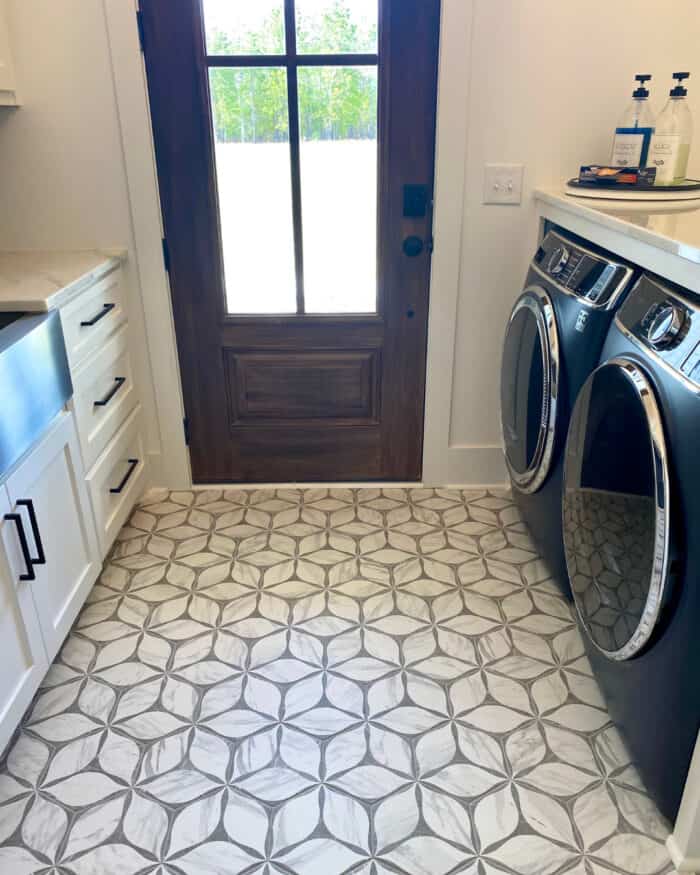 another view of the blue and white laundry room